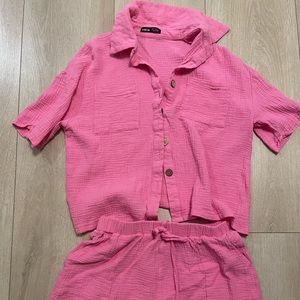 Set shorts and shirt